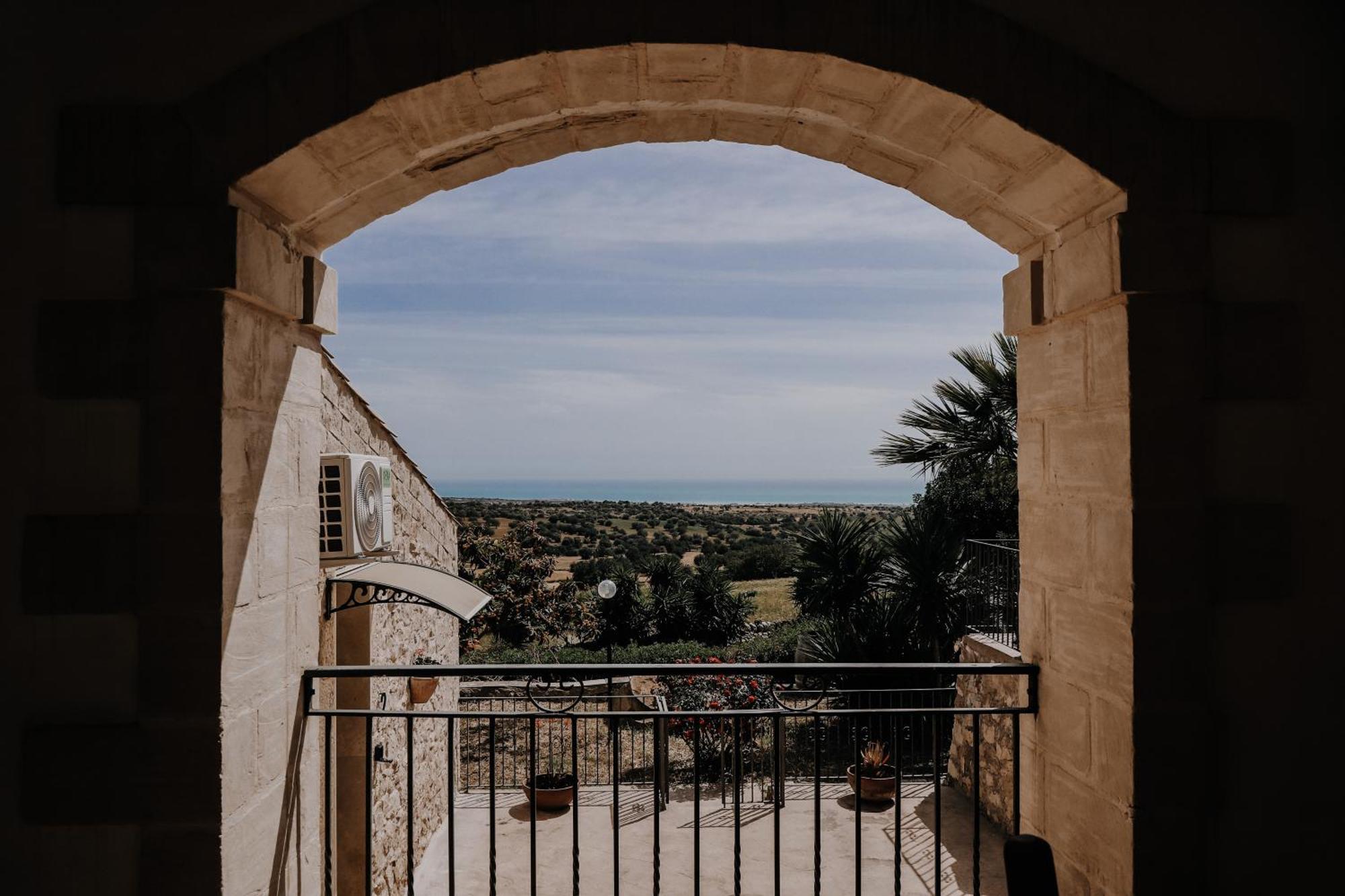 Balcone Mediterraneo - Donnalucata & Marina Di Ragusa Eksteriør billede